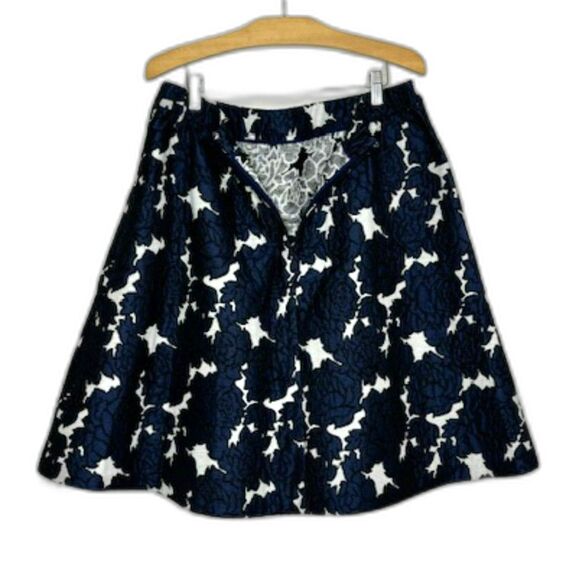 LANE BRYANT NAVY BLUE FLORAL BROCADE FULL SKIRT WITH POCKETS NWT SIZE 14 - Picture 7 of 11
